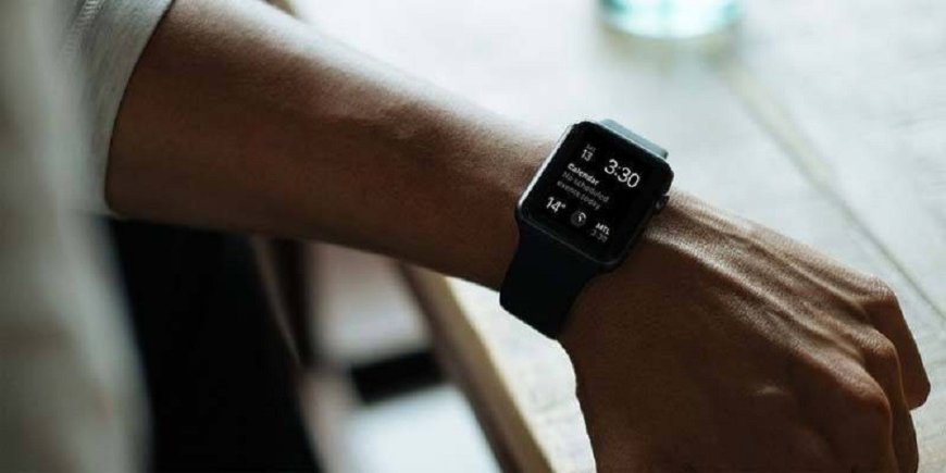 What are the advantages of owning a Smart Watch?
