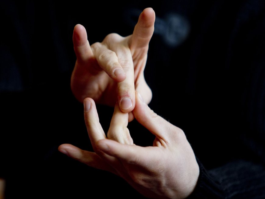 Special Education will soon be presenting standard books on sign language