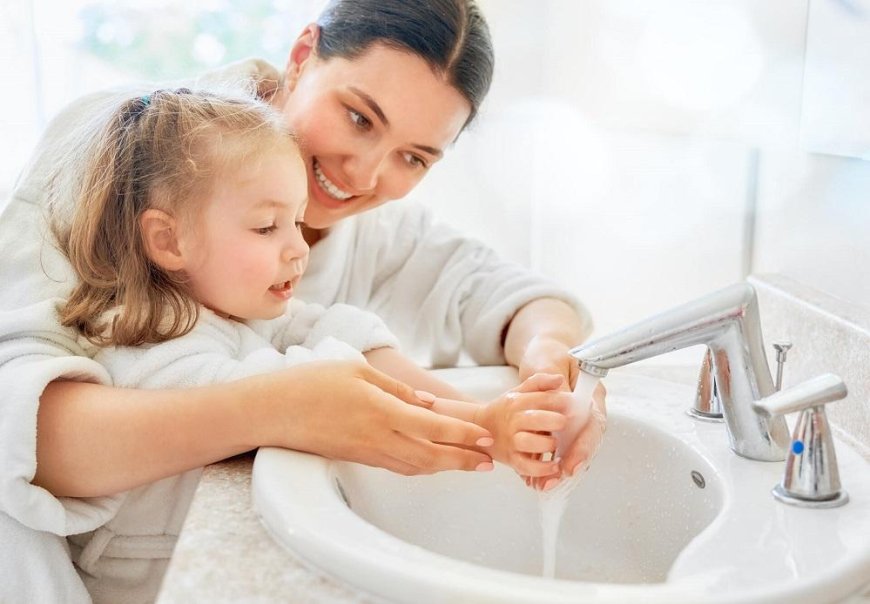 Hand hygiene in children: is washing still enough?