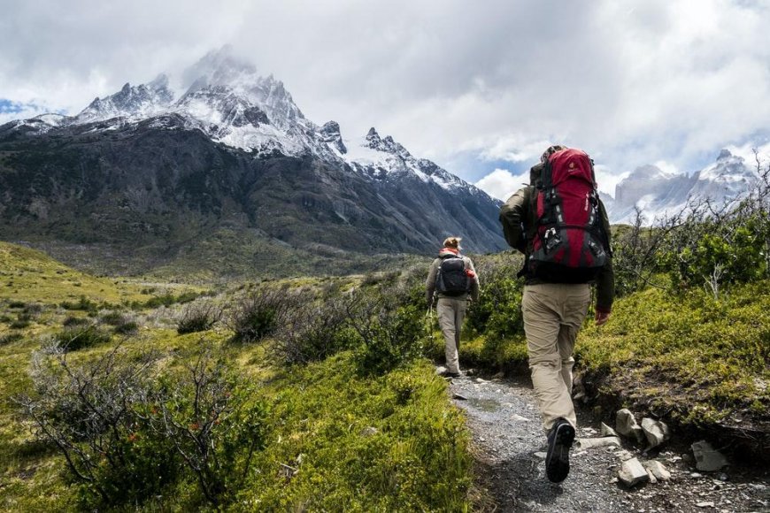 Hiking in the mountains: what should you avoid?