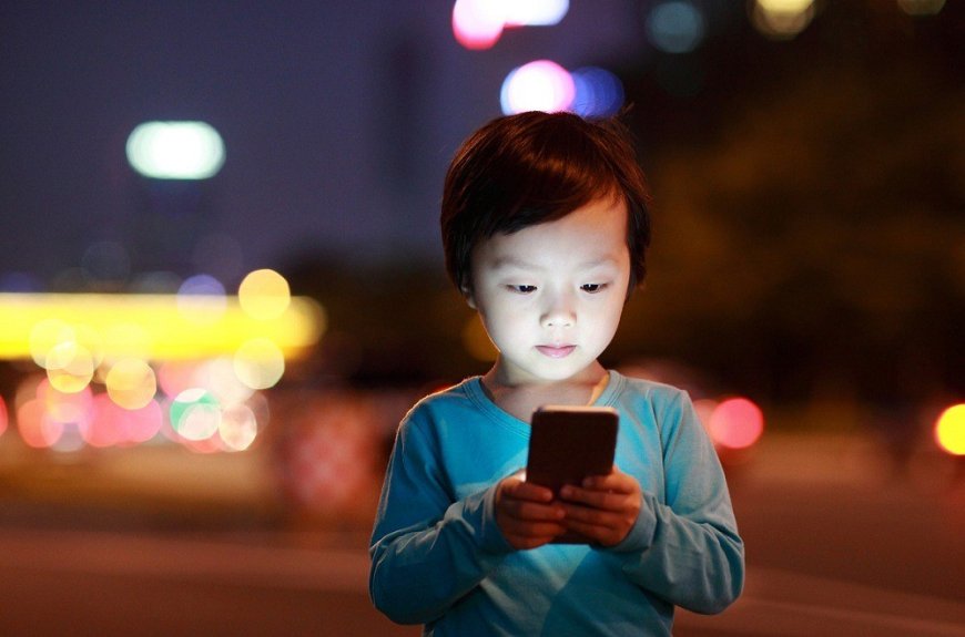 Spending on gadgets for children - is it possible to reduce them?