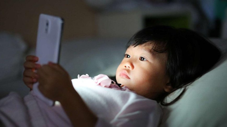 8 Reasons Why Children Shouldn't Use Smartphones