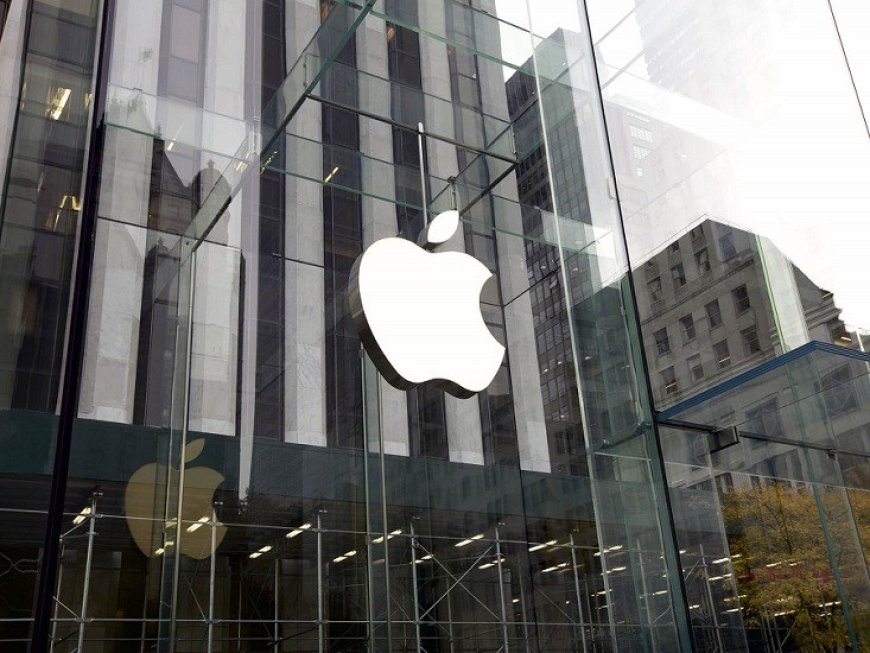 Apple became the first company in the world to reach 3 Trillion Dollar market value