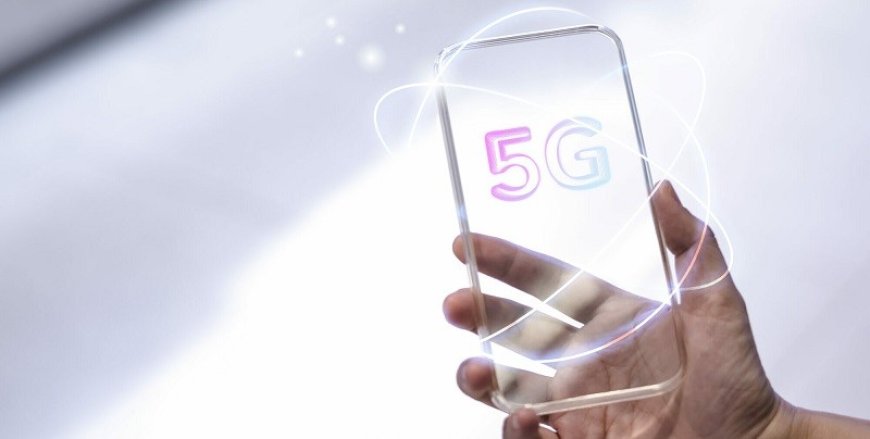 Mobile phones with 5G connectivity to navigate at full speed!