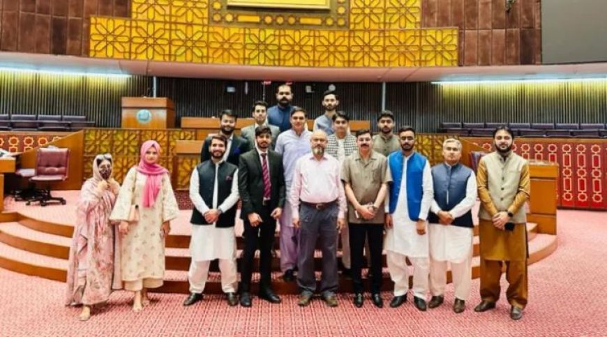 PU students visit Parliament House and Pemra.